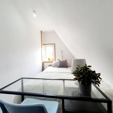 Dolny Hostelovo Apartment Sopot